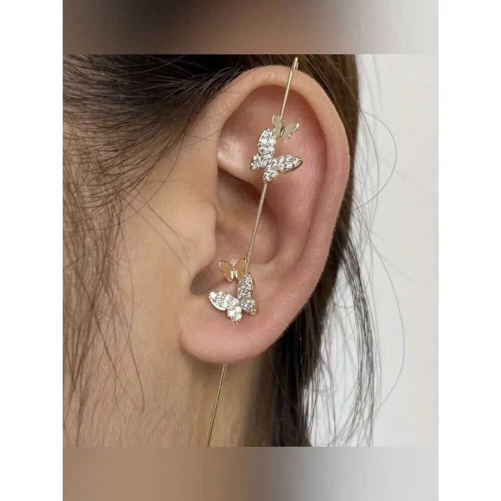 Butterfly Ear Crawler #2656